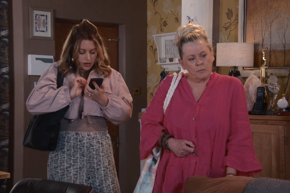 Did you spot Coronation Street's damning Lou clue in Gary story?