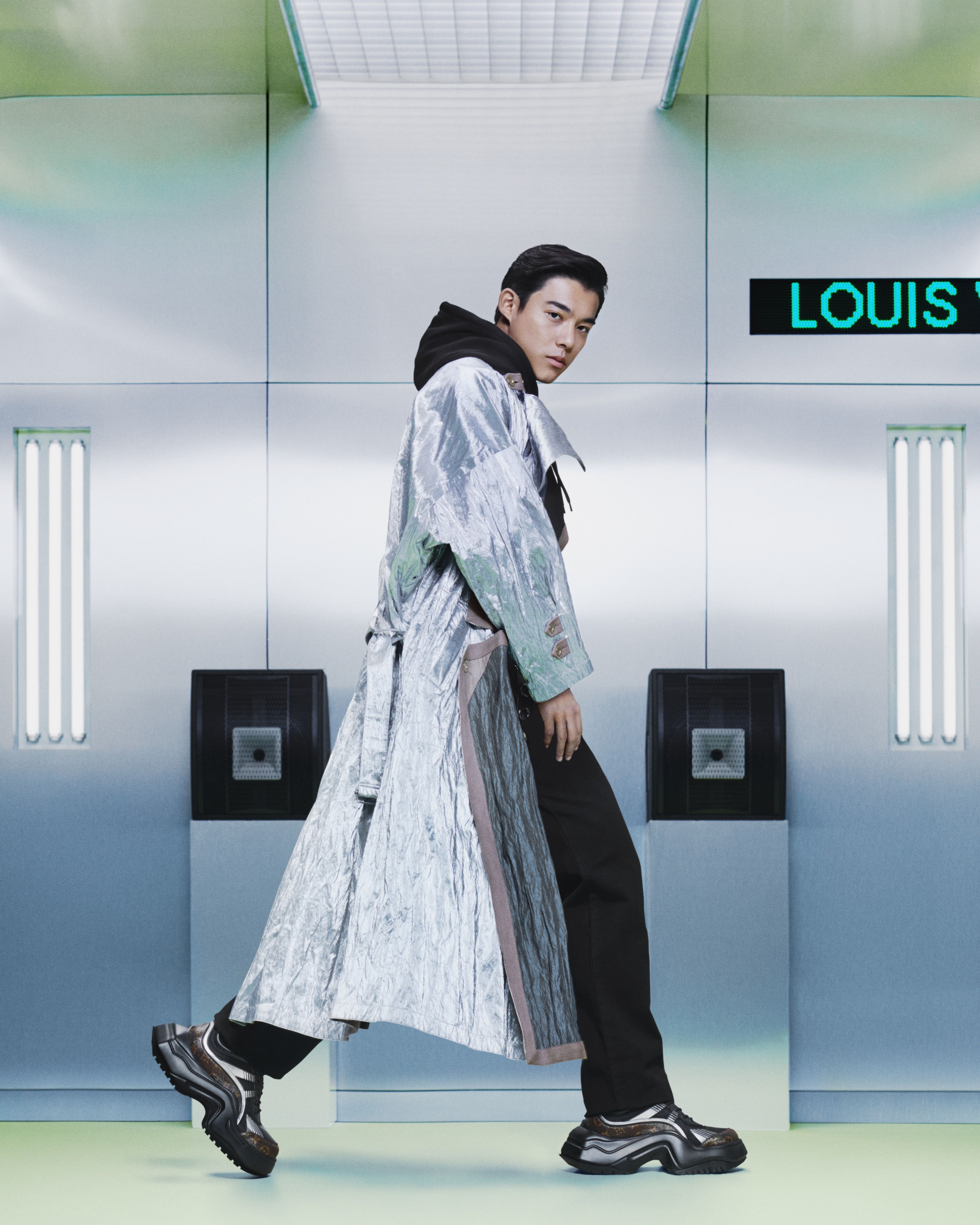 Louis Vuitton brengt zijn populaire Archlight-sneakers uit in de vorm van  een hoge laars – Sneakerstad