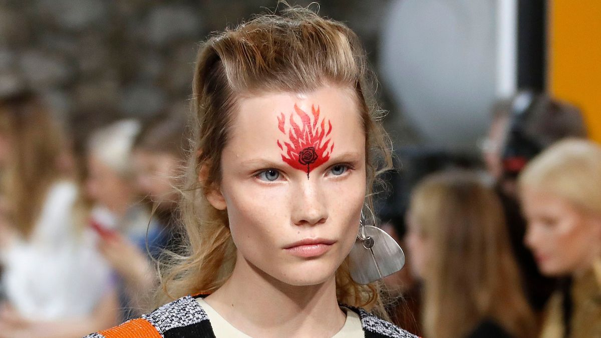 The best makeup looks from Louis Vuitton Cruise 2018