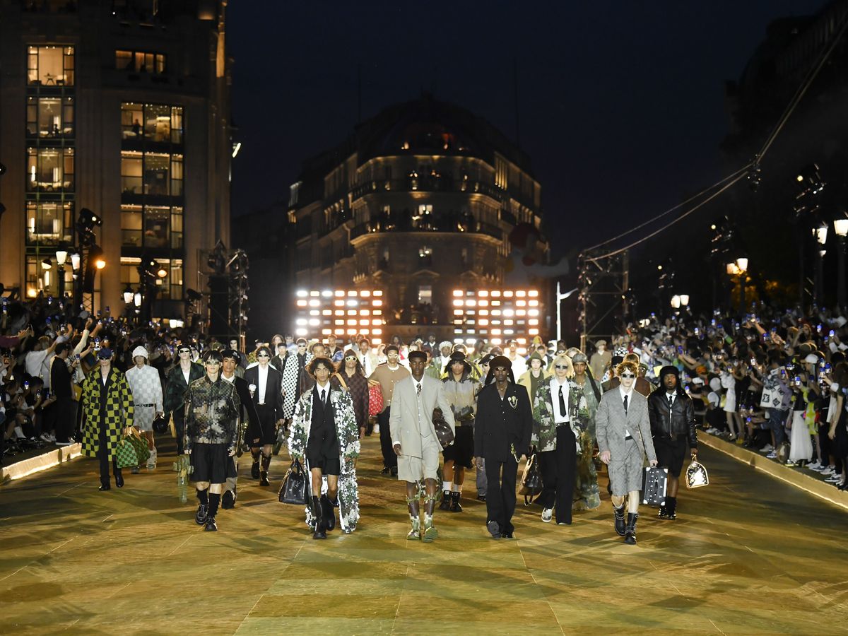 Star Studded Crowd At Pharell Williams First Louis Vuitton Show