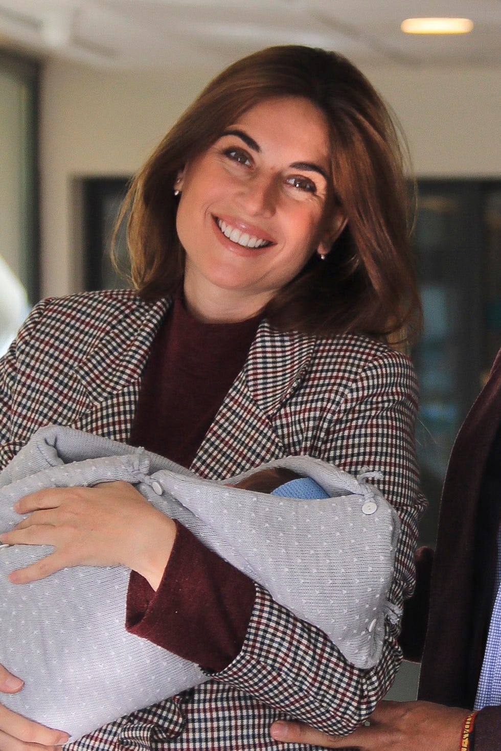 Fran Rivera y Lourdes Montes salen del hospital tras el nacimiento de su hijo Francisco 'Curro'