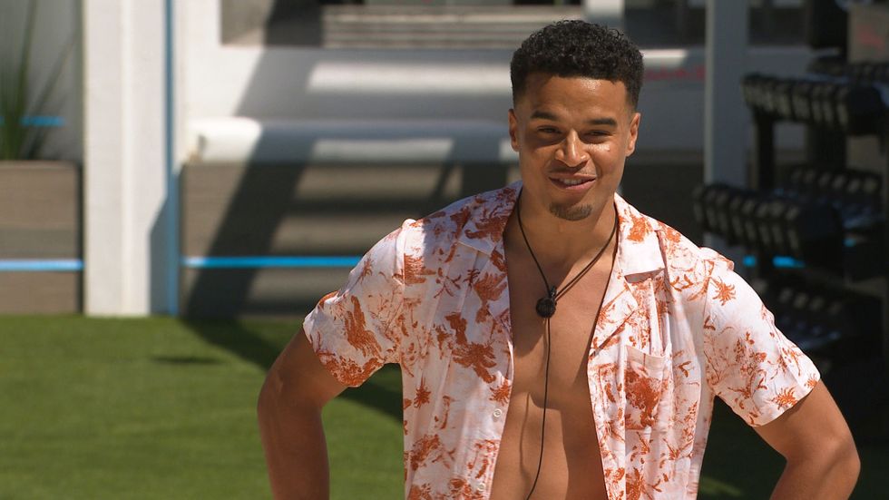 Toby, Love Island Tag 1
