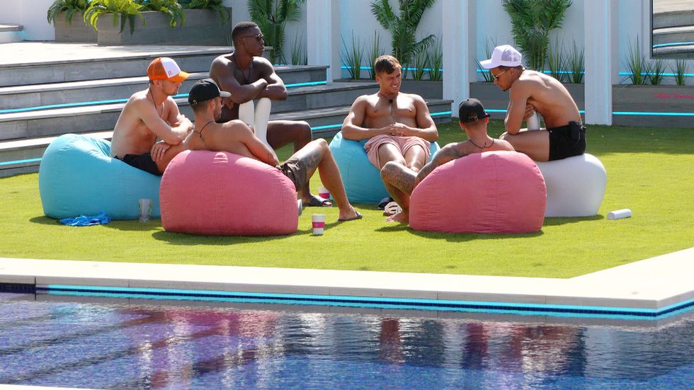 love island fans aren't happy about this moment in the latest episode