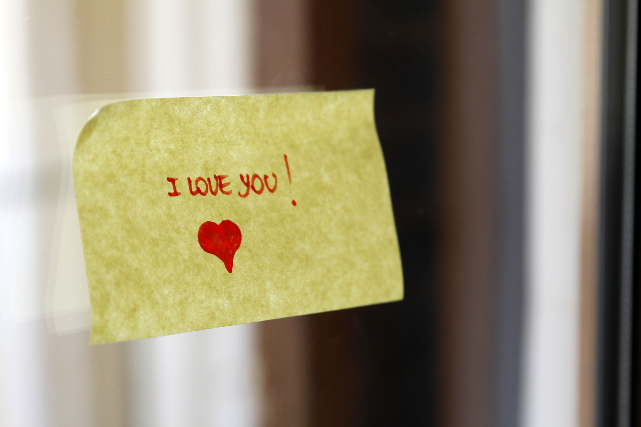 The Best Ways to Respond When a Guy Says He Misses You (& What It Really  Means)