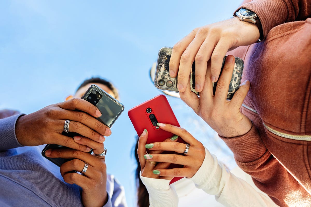 Alternative Social Media Platforms: Smaller Sites to Consider