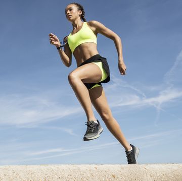 vrouw hardlopen hardloopshorts hardloopkleding shorts korte broek