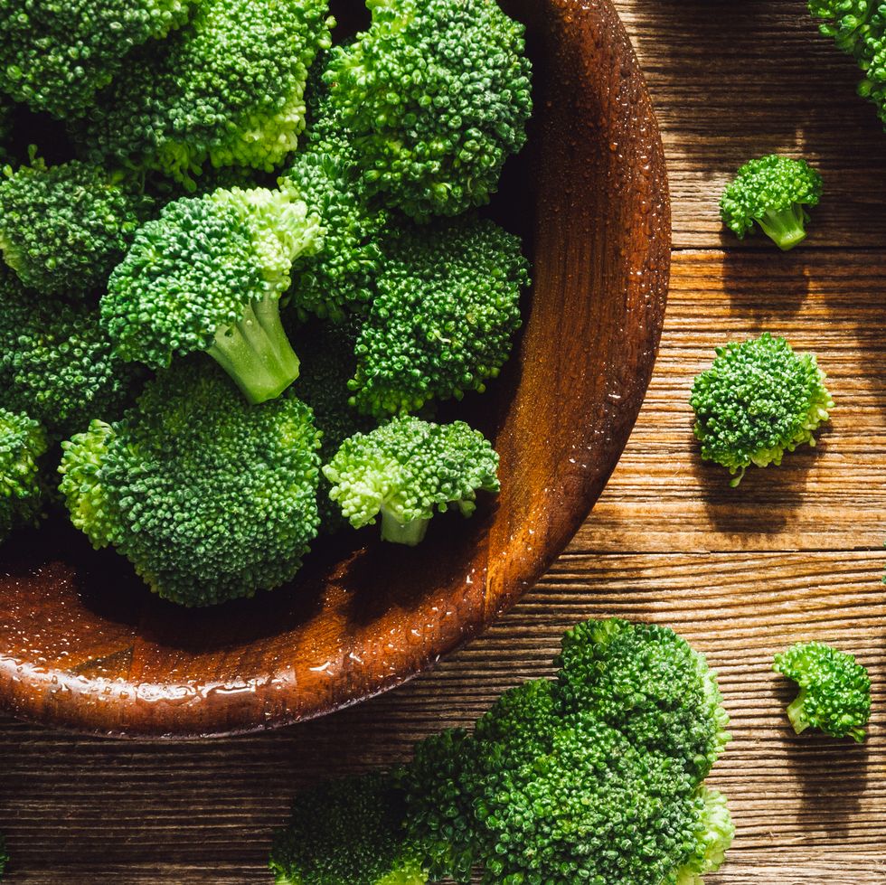 low calorie snacks - broccoli