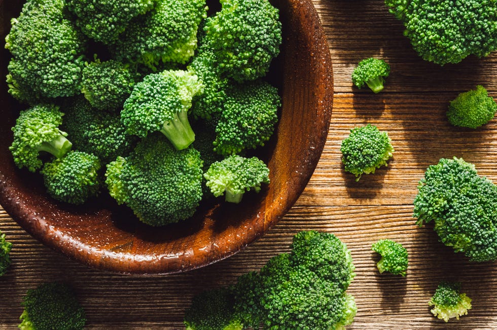 low calorie snacks - broccoli