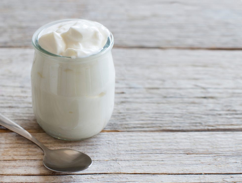 low calorie snacks - greek yogurt