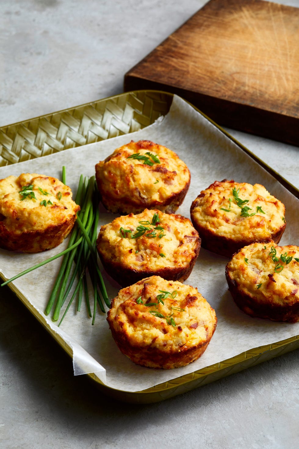 lowcarb quiche biscuits with bacon, cheddar, and chives