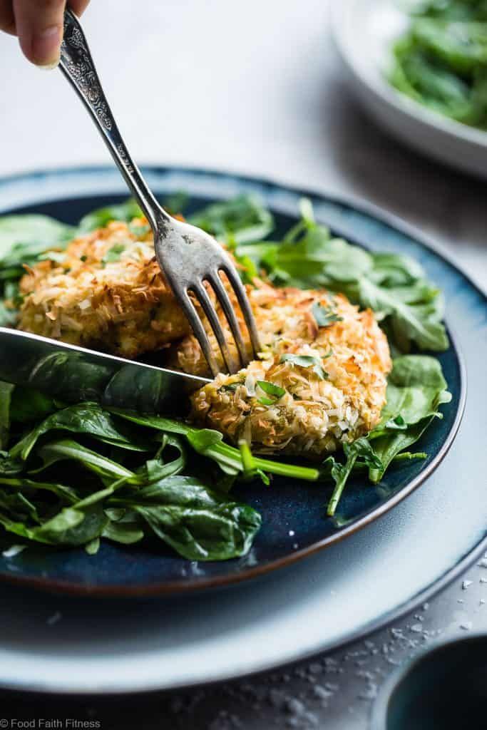 https://hips.hearstapps.com/hmg-prod/images/low-carb-whole30-paleo-salmon-cakes-photograph-683x1024-1545161036.jpg