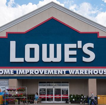 lowes stores closing