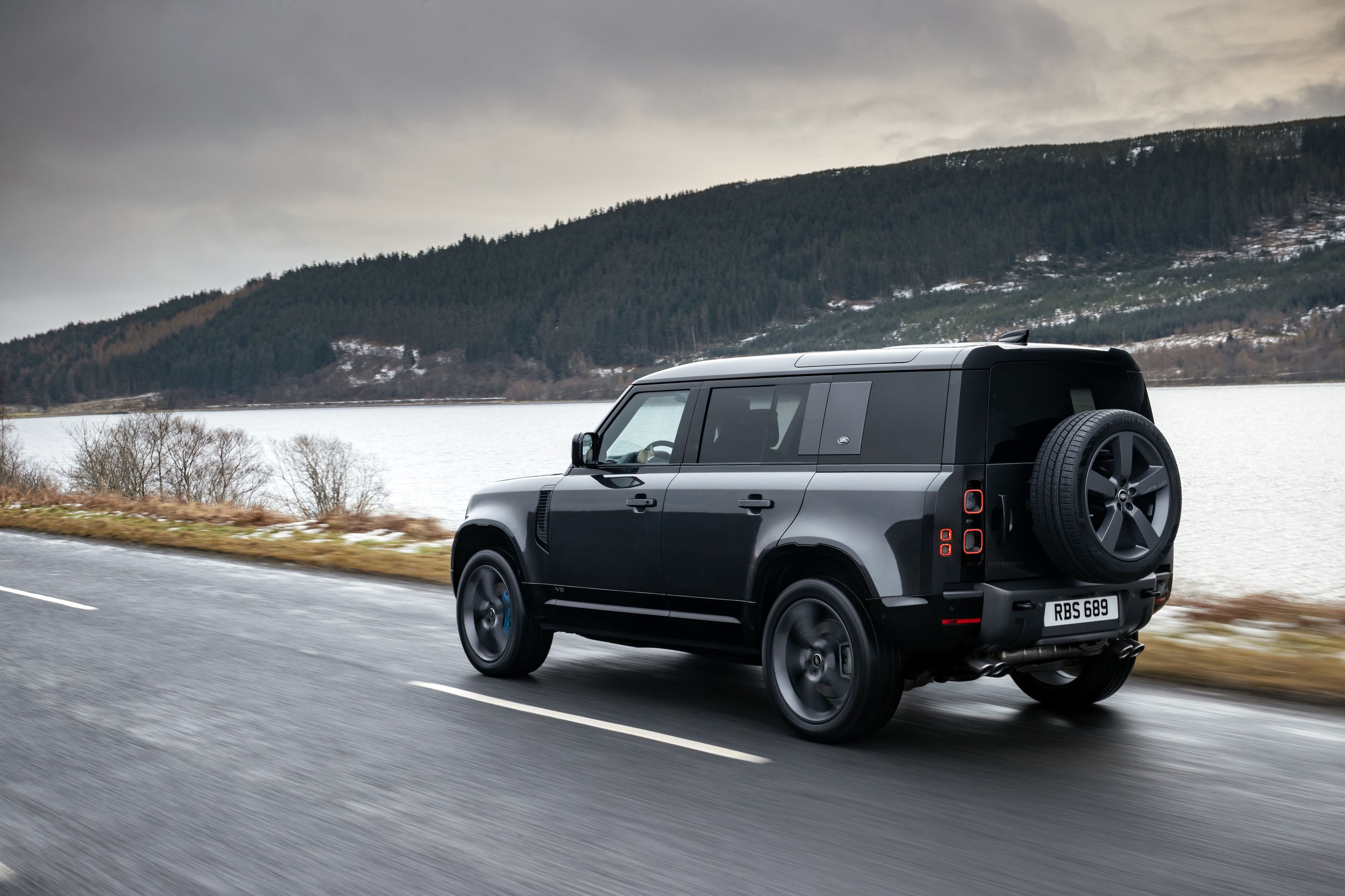 The Land Rover Defender 110 V8 Is Fantastic, Actually