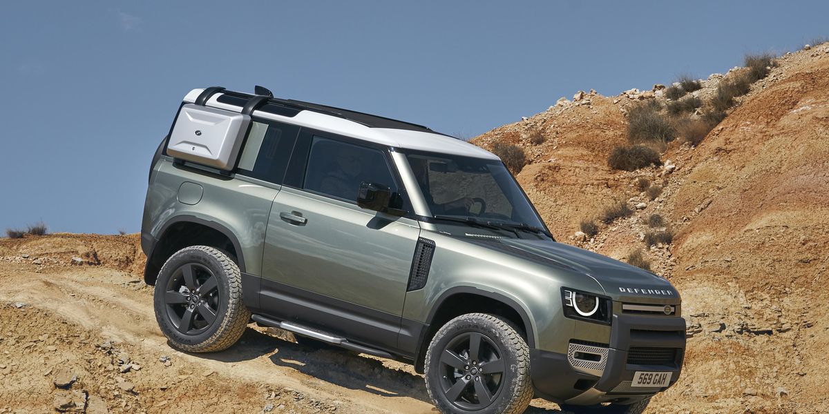 Dezelfde Soms soms krullen Land Rover Defender Has Four Accessory Packages to Take It from Urban to  Expedition