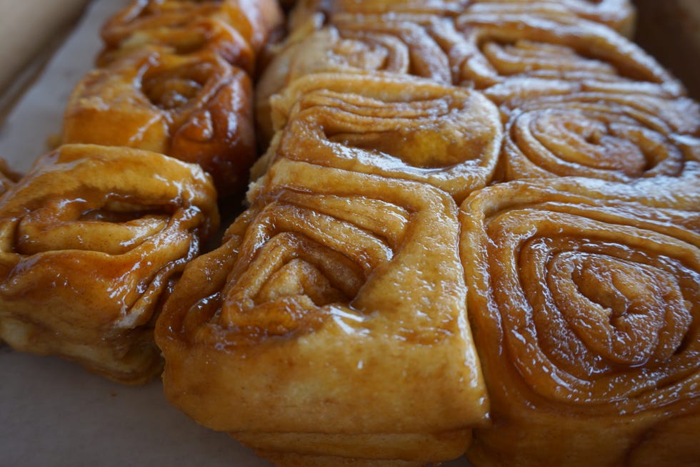 Dish, Food, Cuisine, Sticky bun, Ingredient, Baked goods, Dessert, Viennoiserie, Danish pastry, Produce, 