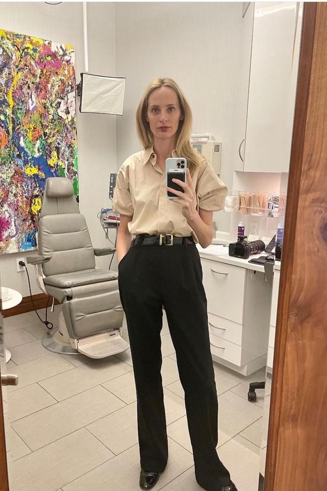 lauren santo domingo wears the favorite daughter favorite pant at a doctors office to illustrate a review 2022