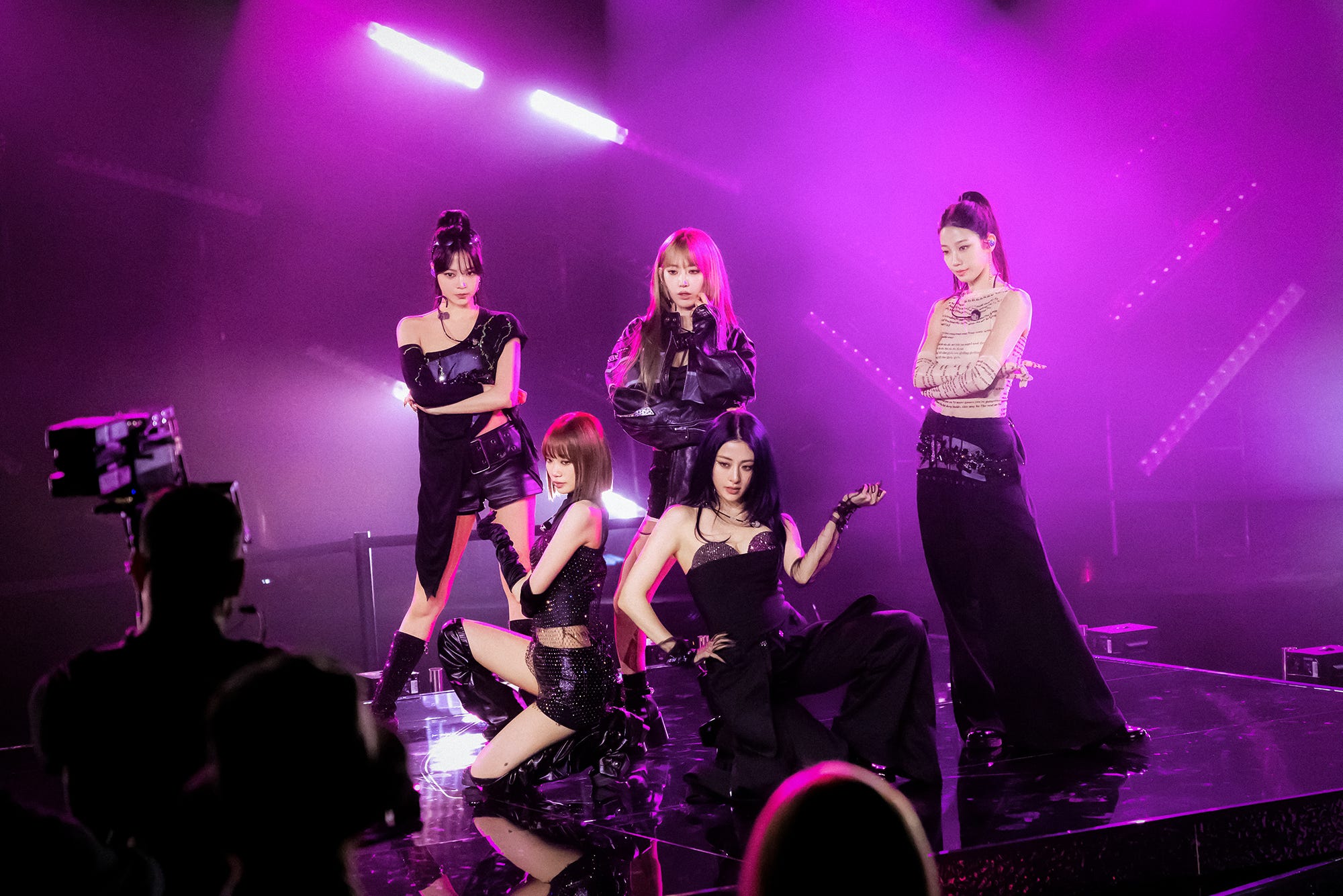 The group's five members and performance director Soyeon Park discuss their debut at the ceremony, the success of 