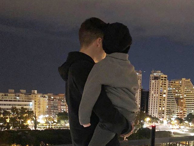 Sky, Standing, Love, Romance, Interaction, Skyline, City, Night, Kiss, Photography, 