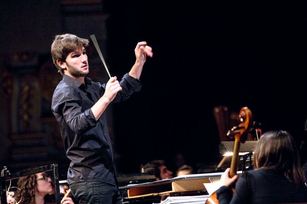 avisad a documentaciÓn solo cuando vaya a ser publicada en portadamadrid, spain   december 17  conductor lucas vidal leads the barbieri symphony orchestra at teatro real on december 17, 2015 in madrid, spain  photo by pablo cuadragetty images