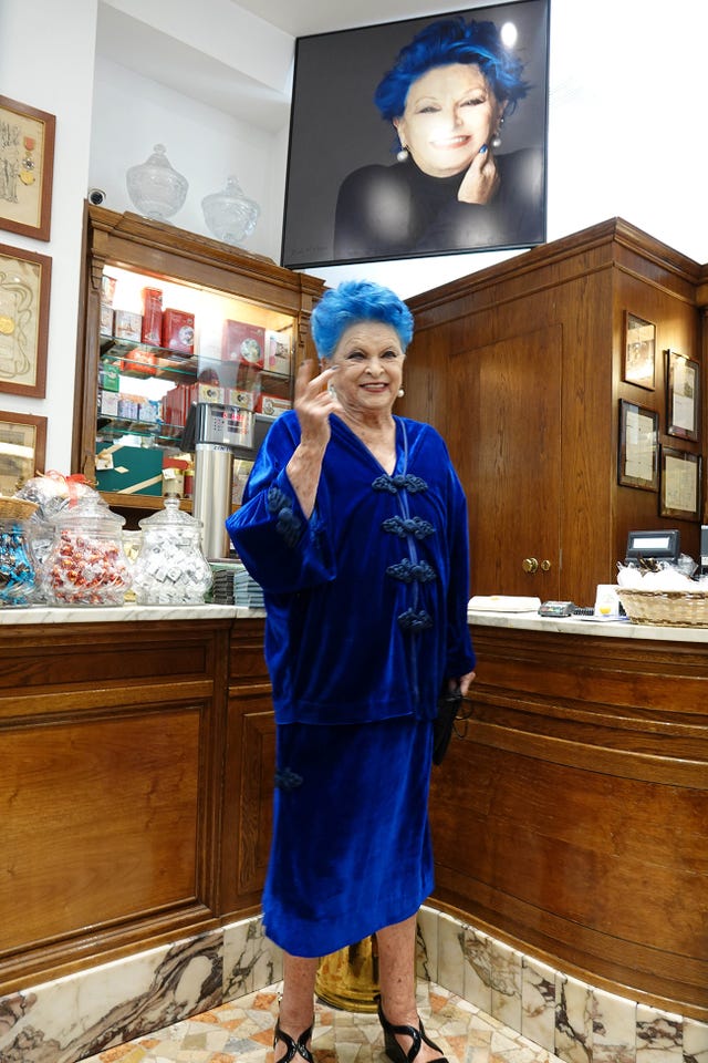 lucía bosé casa azul en brieva segovia