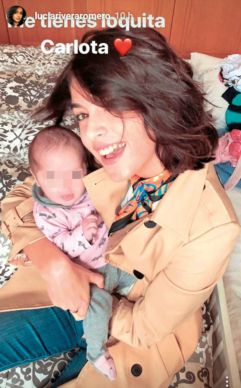 Lucía Rivera con su prima Carlota Rivera