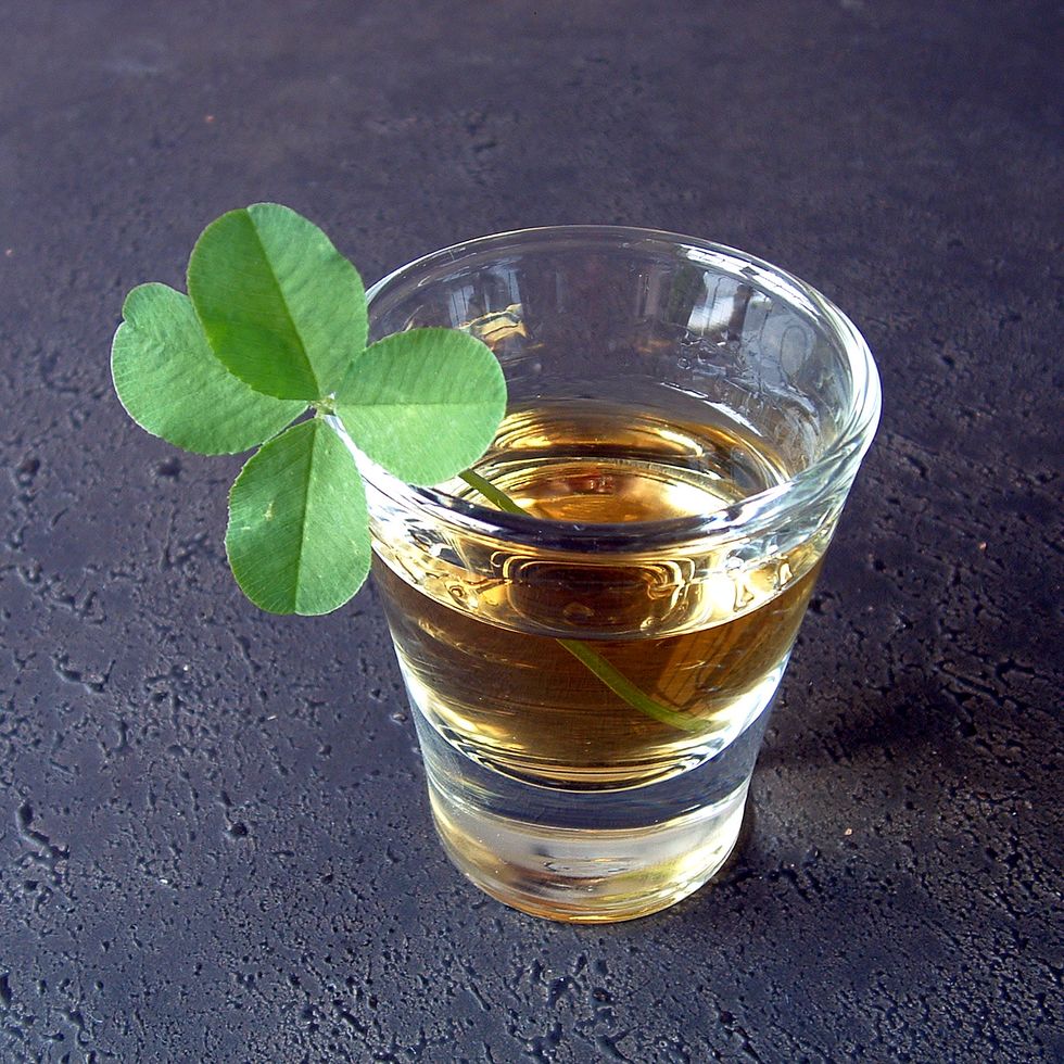 20 st. patrick's day superstitions irish whiskey clover
