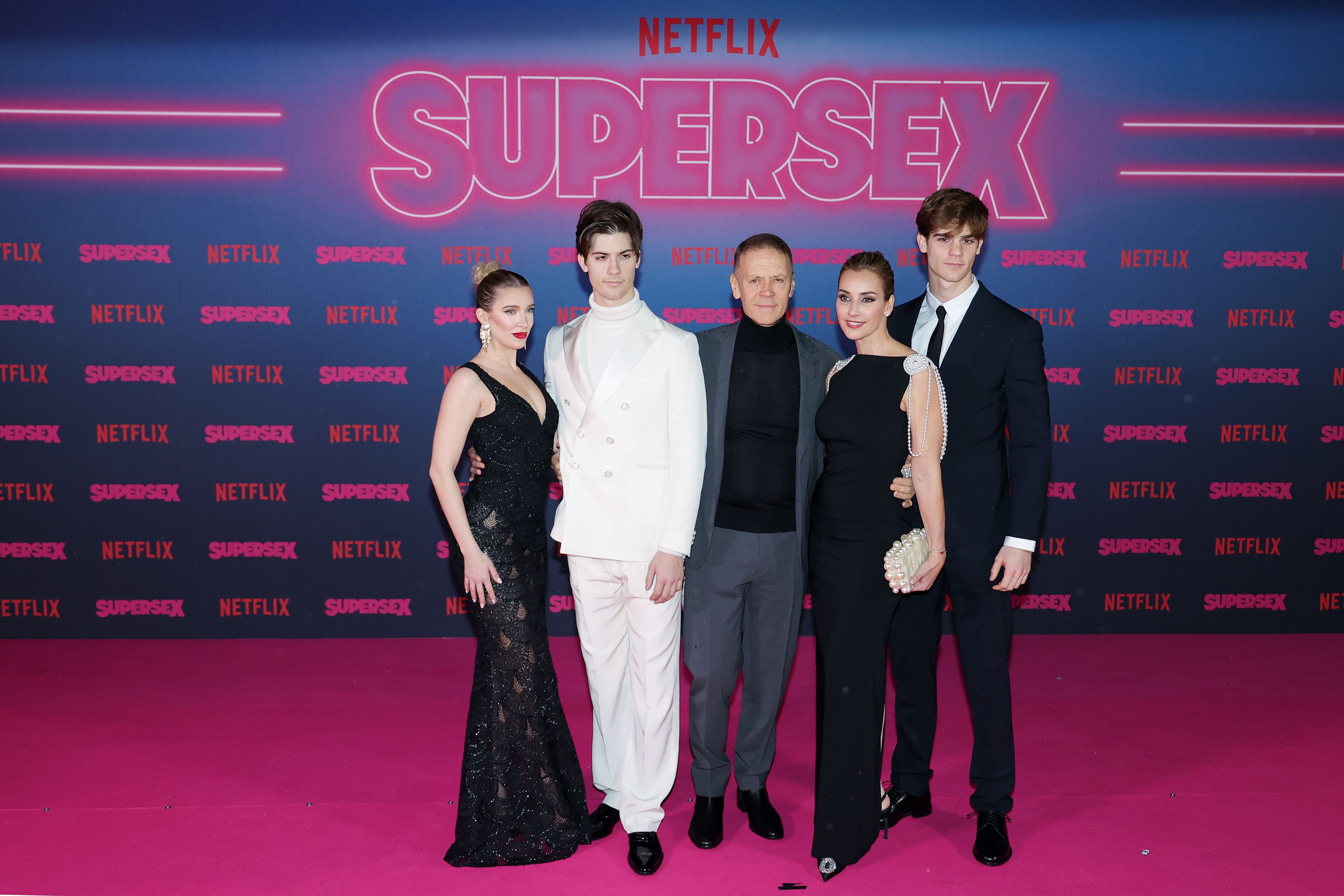 Rocco Siffredi figli e moglie: le foto insieme sul red carpet di Supersex