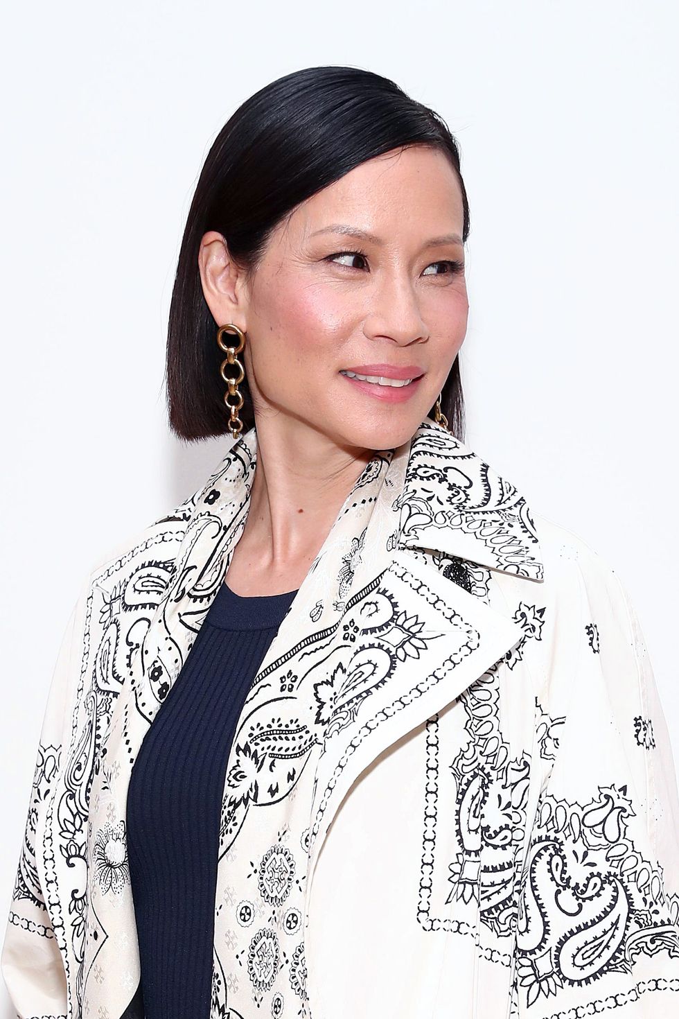 hairstyles for women over 50  lucy liu with a blunt bob
