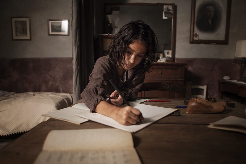 Ludovica Nasti (Lila bambina) en un fotograma de 'La amiga estupenda' de Paramount Network