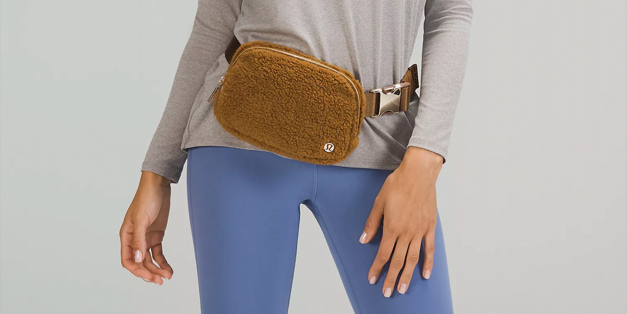 Lululemon Everywhere Fleece Belt Bag Review - Happy Healthy Stylish