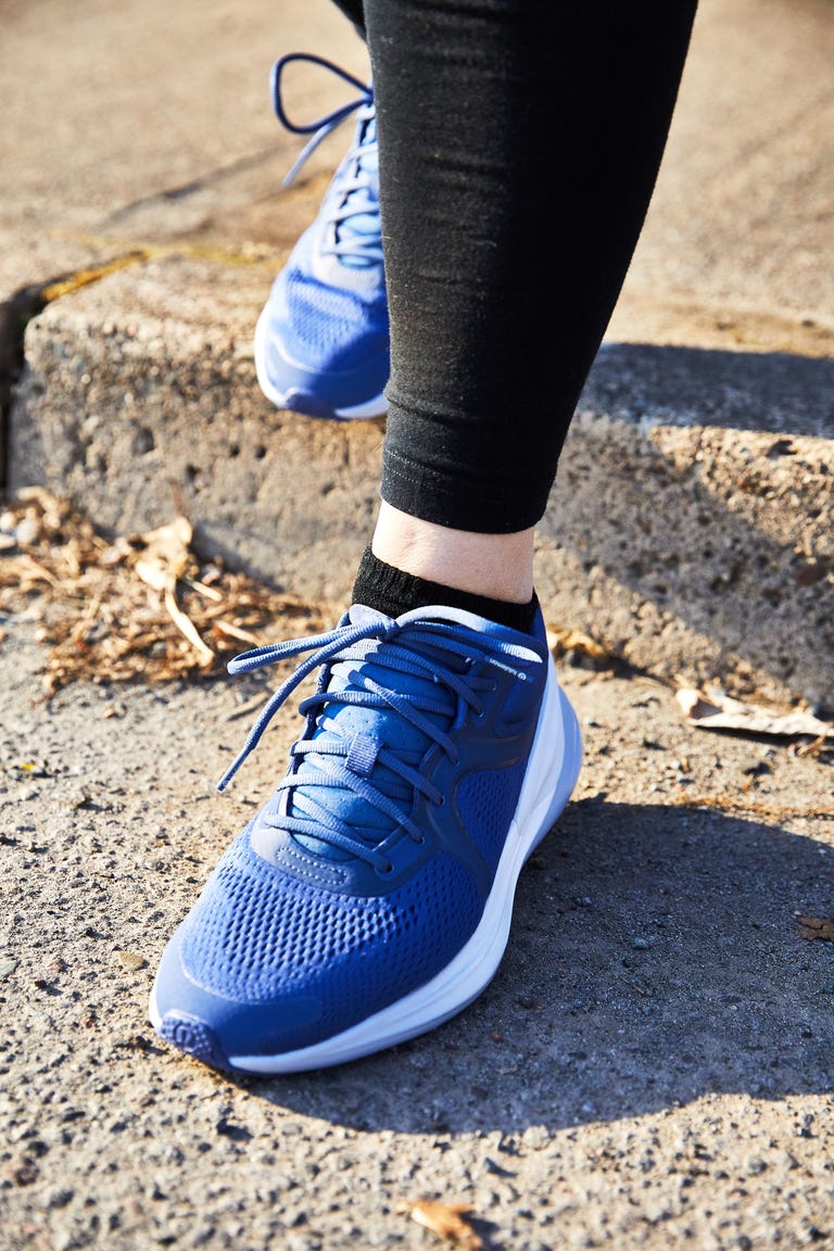 Lululemon Blissfeel Running Shoe Review 2022 - Lululemon's First ...