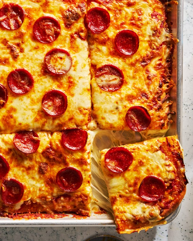 sheet pan pepperoni pizza