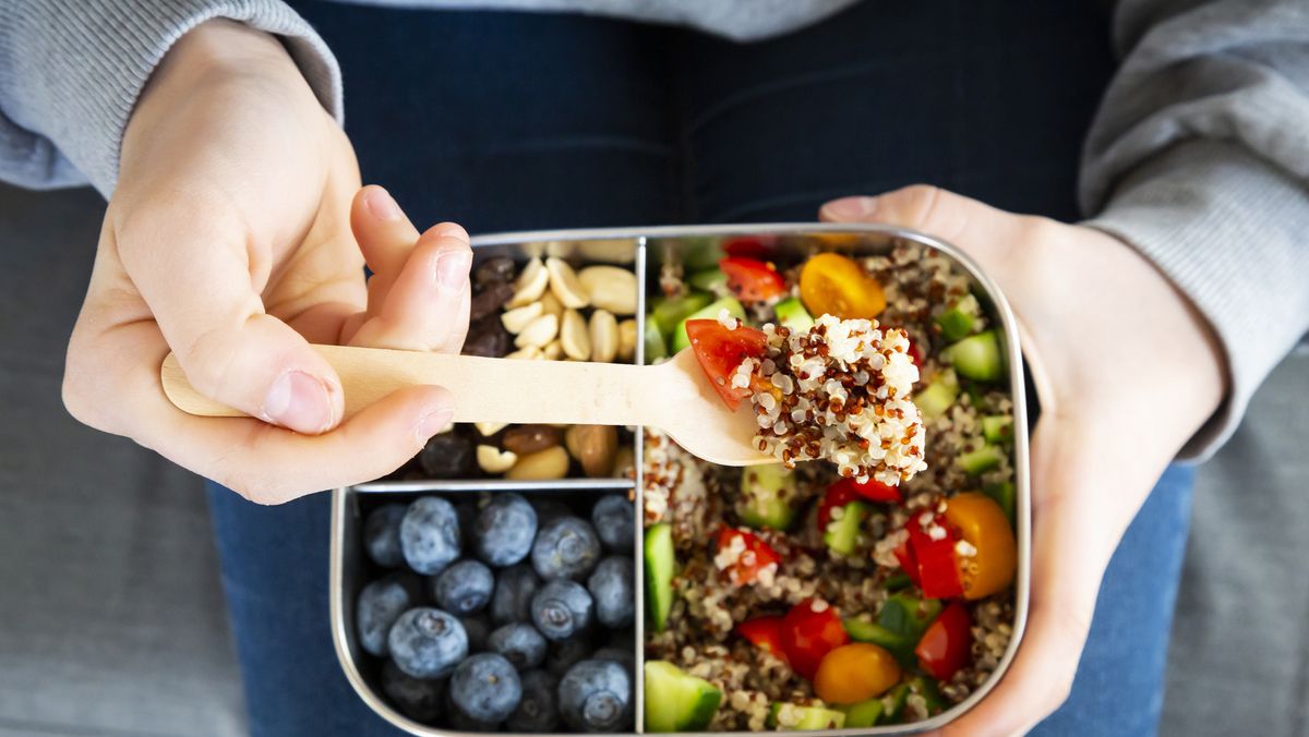 14 Dietitian-recommended ideas for portion control for weight loss