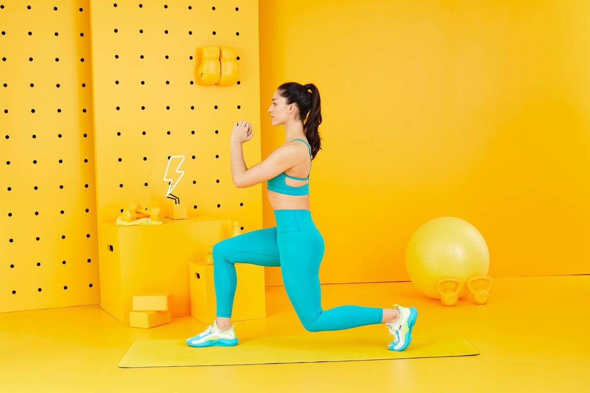 How To Do A Forward Lunge - Lunge Exercise Benefits