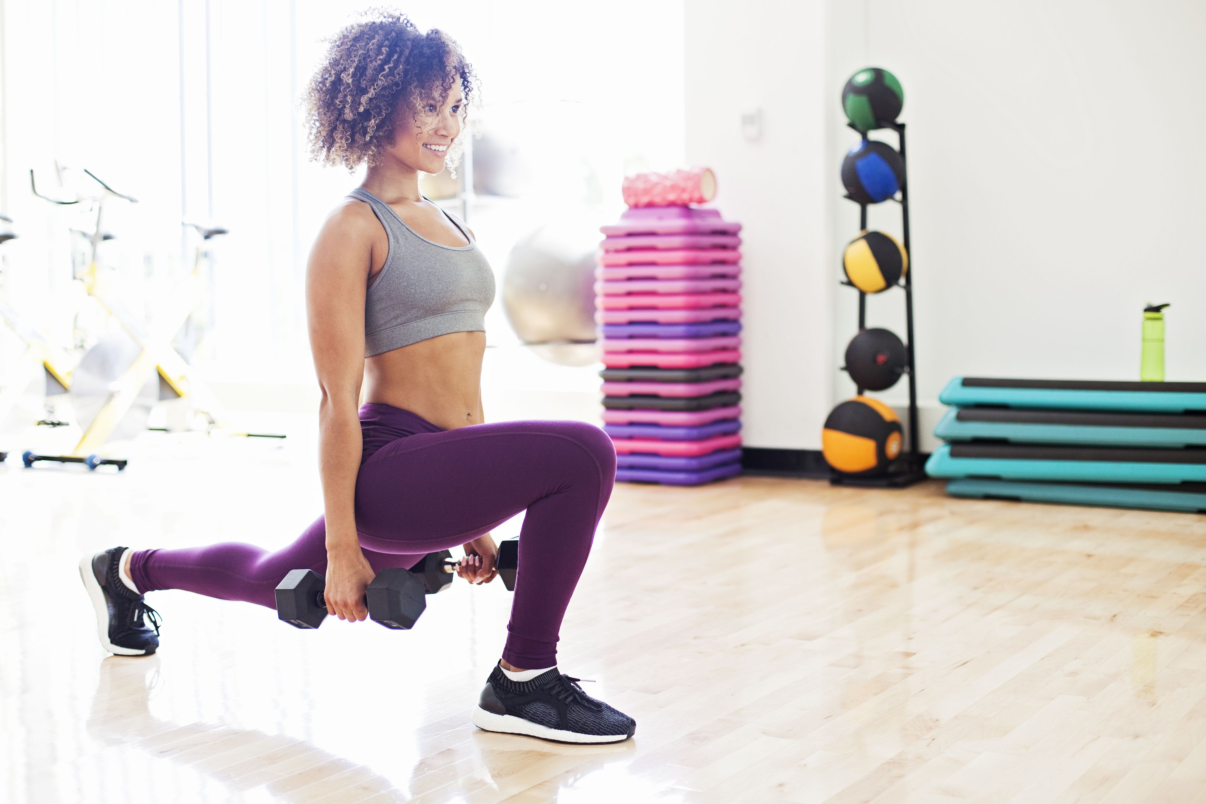 10 Thigh Exercises for Strong and Sculpted Legs