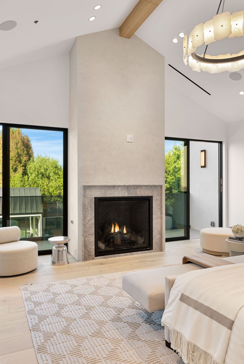 luxury home in sherman oaks