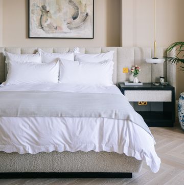 luxury hotel bedroom tips