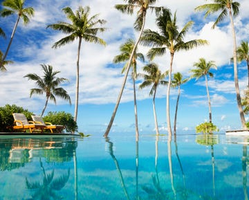 luxury swimming pool hotel