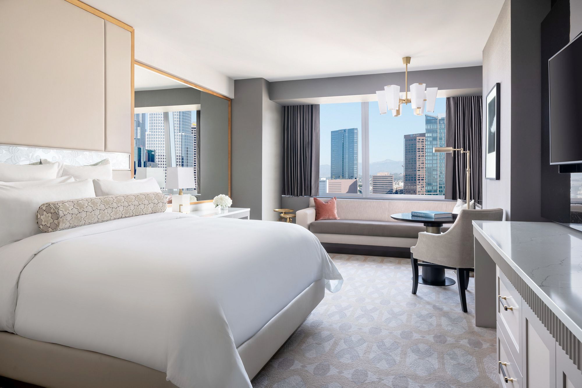 Luxury Los Angeles Hotels