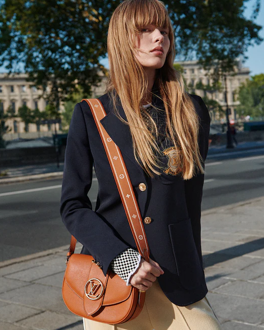 El nuevo bolso de Louis Vuitton se inspira en una joya parisina.