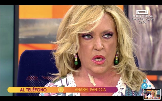 lydia se convierte en directora del programa