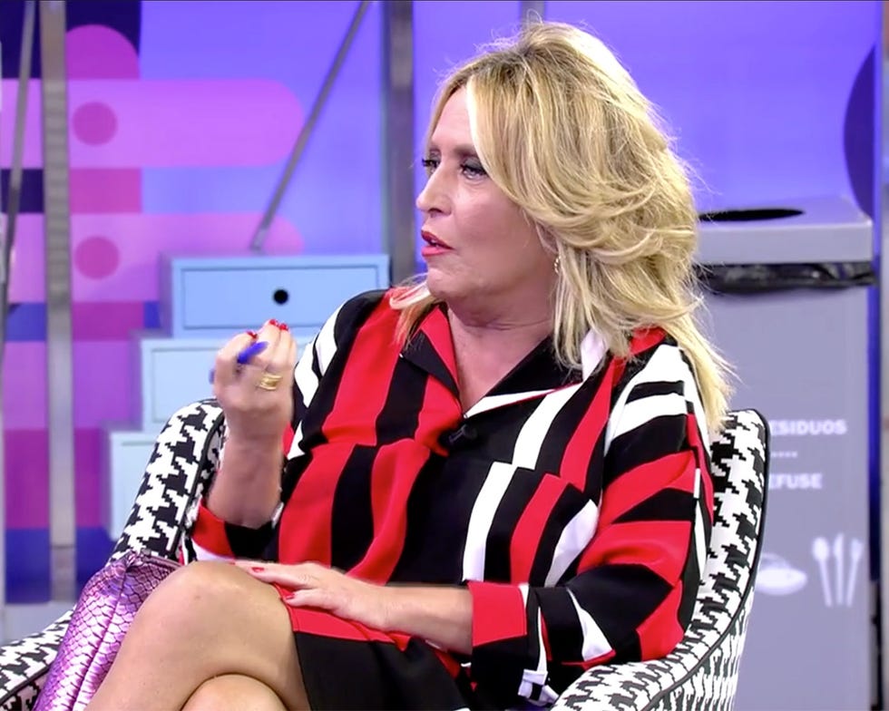 lydia lozano en el plato de salvame