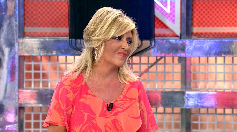 lydia lozano en sabado deluxe