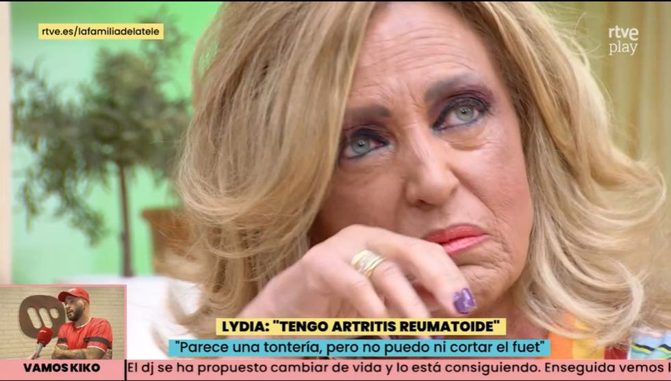 lydia lozano llora en la familia de la tele al anunciar que le han diagnosticado artritis reumatoide