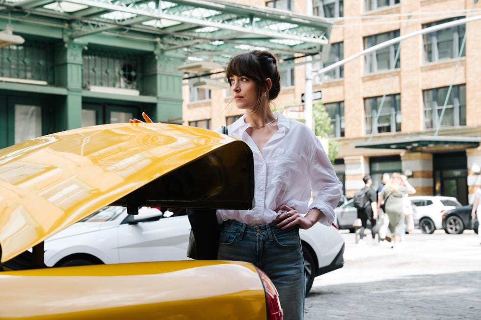 Dakota Johnson in Materialisti