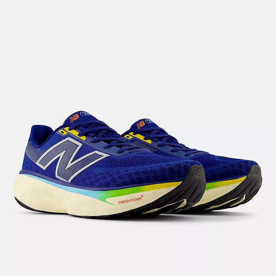las zapatillas de running new balance 1080 v14 en color azul