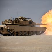 us marines with charlie company, 1st tank battalion, 1st marine division, fire an m1a1 abrams tank main cannon while conducting live fire training during exercise native fury 20 in the united arab emirates, march 19, 2020 native fury is an exercise designed to strengthen the us military’s long standing relationship and interoperability with the united arab emirates armed forces, as well as provide realistic training to us marines and sailors for crisis response operations us marine corps photo by lance cpl brendan mullin
