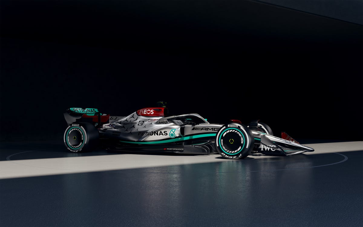 Daimler vende parcialmente Mercedes F1 a Ineos y Wolff 