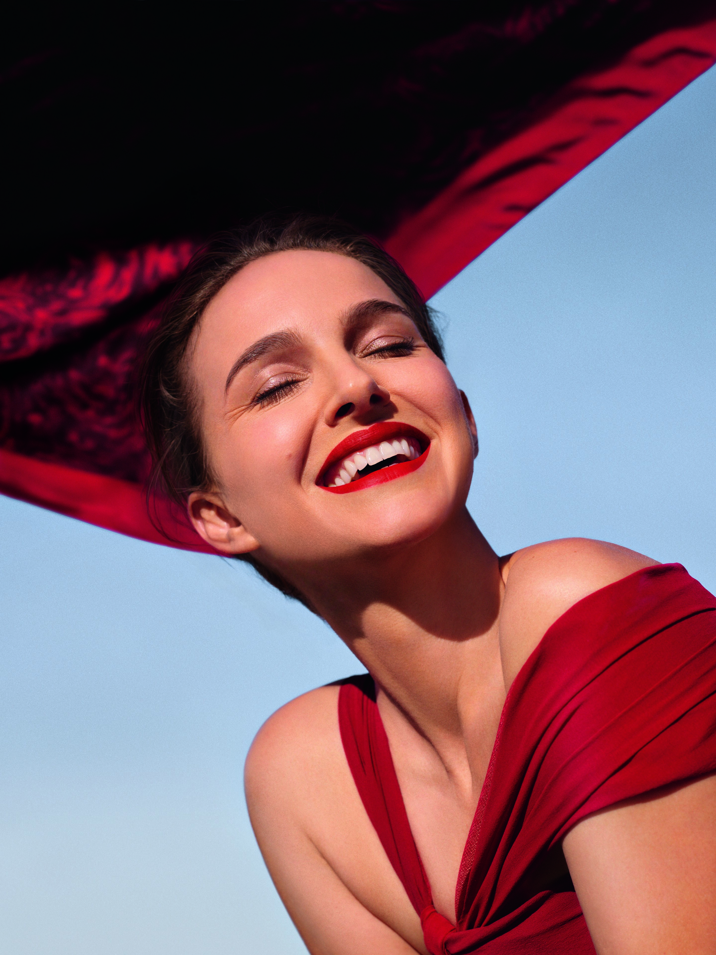 Natalie Portman is *flawless* in a super cute red Dior minidress