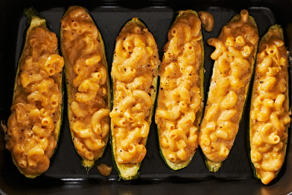 mac and cheese stuffed zucchini boats